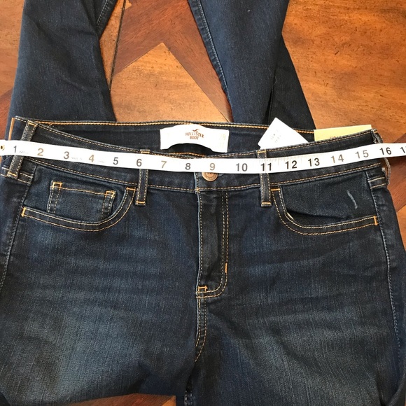 Hollister Boot Jeans - Picture 9 of 11
